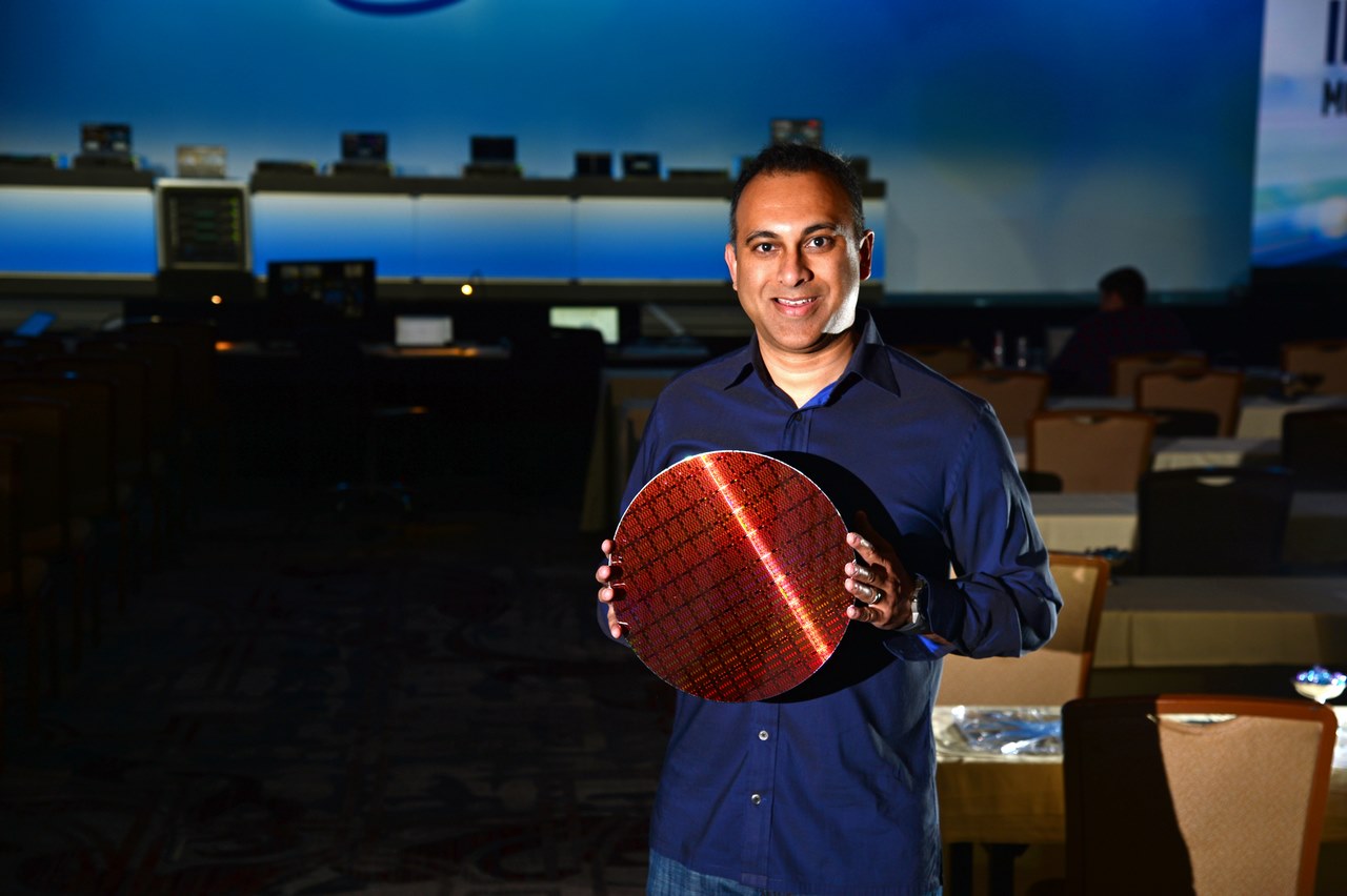 Intel công bố thêm loạt phát kiến mới nhằm đẩy mạnh phát triển điện toán hiệu năng cao